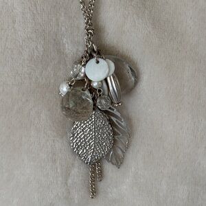 Elegant Silver Leaf Pendant Necklace